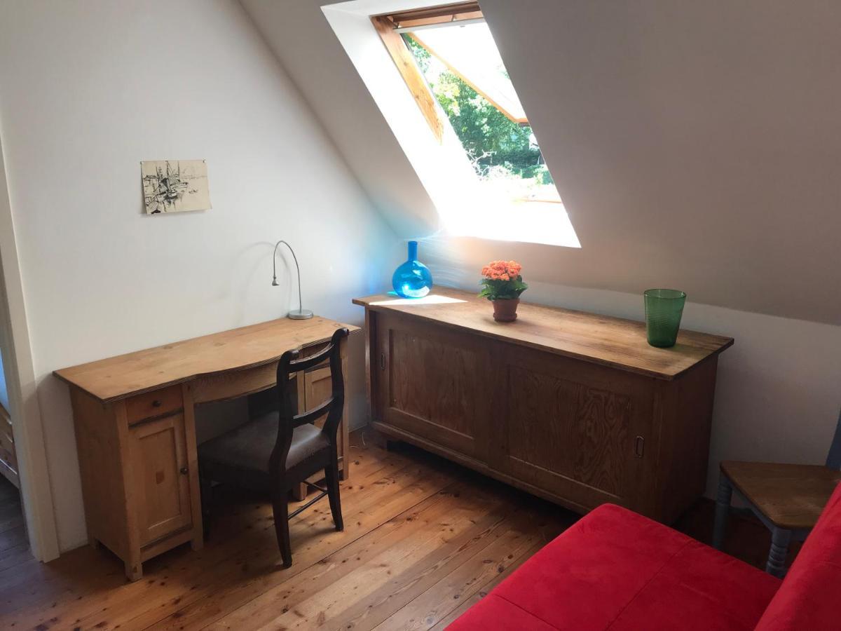 Charmante Altbau-Dg-Wohnung Munich Luaran gambar