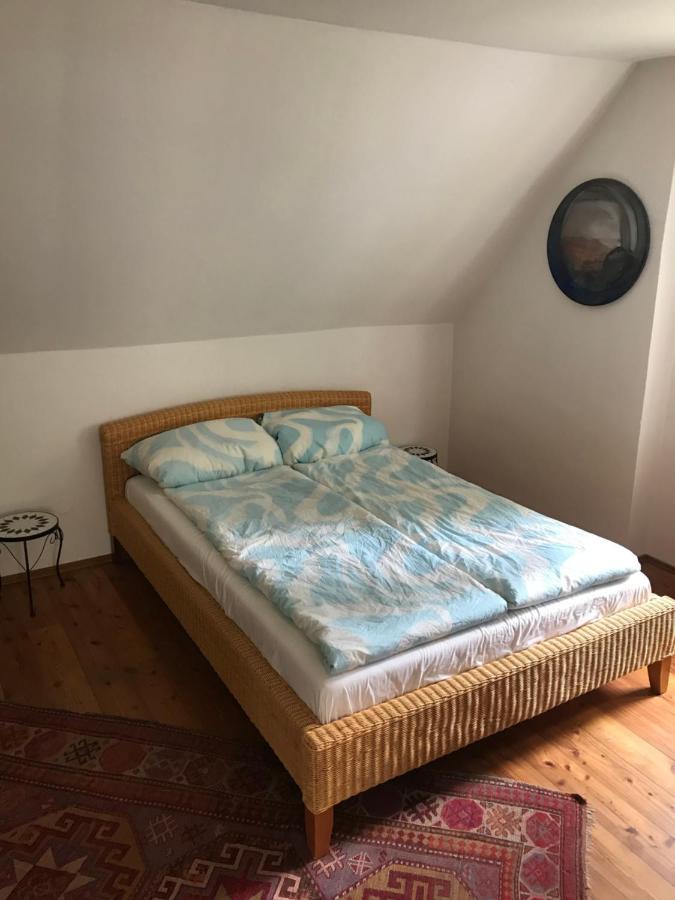 Charmante Altbau-Dg-Wohnung Munich Luaran gambar