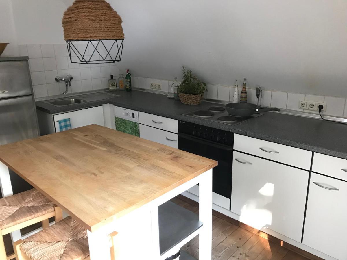 Charmante Altbau-Dg-Wohnung Munich Luaran gambar