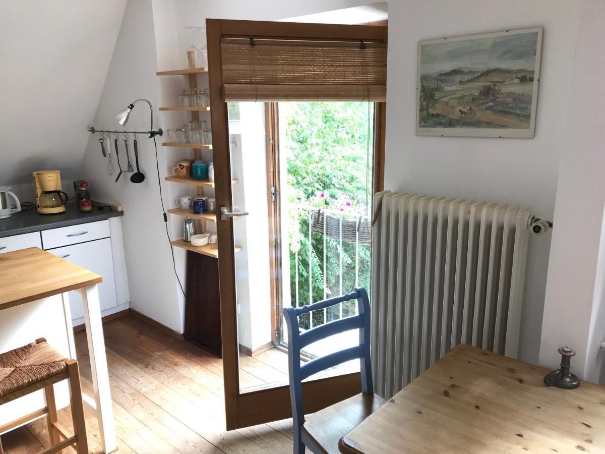 Charmante Altbau-Dg-Wohnung Munich Luaran gambar